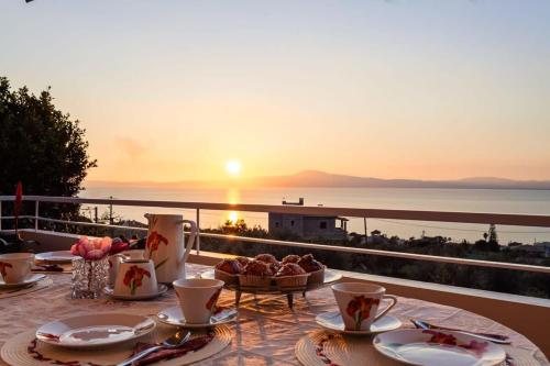 Verga Sunset Gem - Ilia Seaview Private Retreat, Mikrá Mandínia