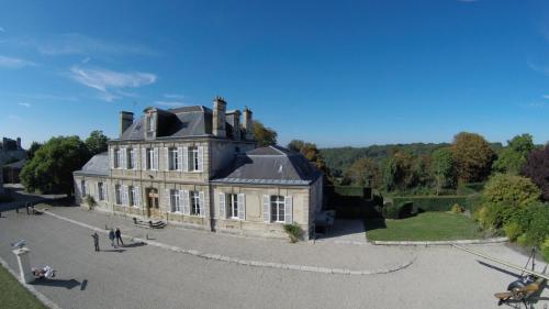 Grand gîte 15 personnes, 9 chambres, 100km de Paris en Exclusivité