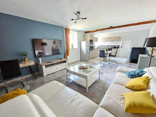 Maison, 2 chambres, 2 sdb, 2 toilettes gîte à louer Bois de Faulx