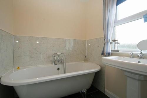 Cnoc Ard Weekly bookings from Saturday - Saturday only in Недд