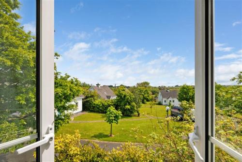 Skats, Brittas Bay Holiday Village No 7 by Trident Holiday Homes in Brittas Bay