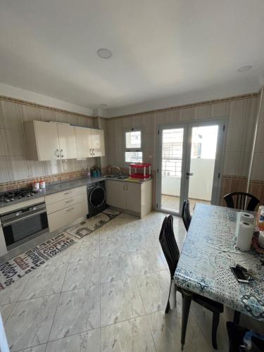 bel appart mosta in Mostaganem