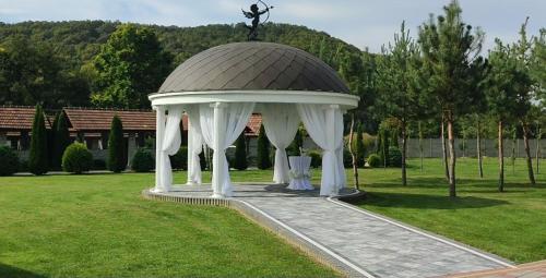 Iekārtas, Hotel ELYSIUM in Irshava