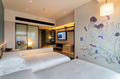 room detail thumbnail 0