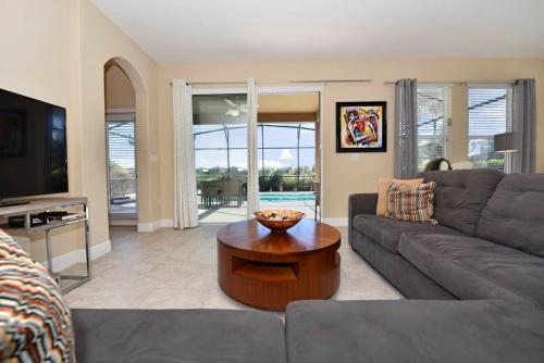 Meticulous 6Bd Spa Gm Pool Hm Solterra-4187OD in Davenport, USA