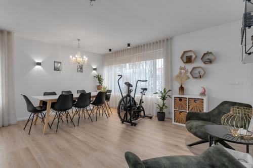 Facilities, Stylish 3BR Apartment in Laugardalur
