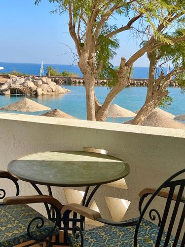 Private one-unit in Domina coral bay Beach and lake direct view 2 5