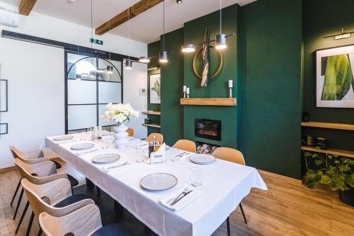 Étterem, Stokker Hotel in Nagyvárad