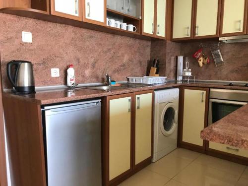 Apartment with Sea View image 9
