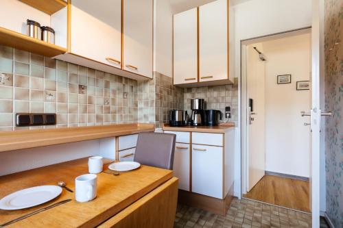Kamar Mandi, Hummerklippen Apartments in Helgoland