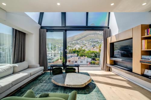 Quendon Penthouse - image 2