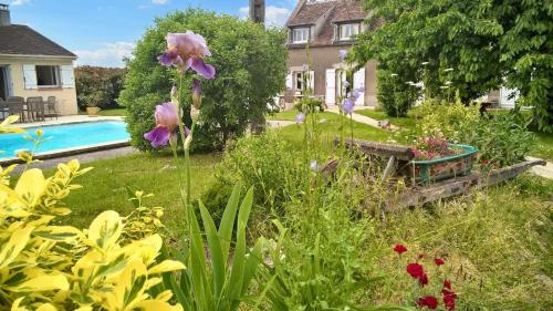 Villa de 4 chambres avec piscine privee jardin clos et wifi a Ervauville