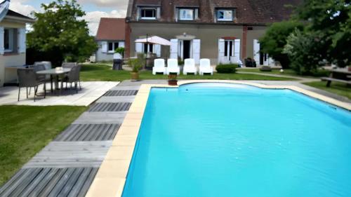 Villa de 4 chambres avec piscine privee jardin clos et wifi a Ervauville