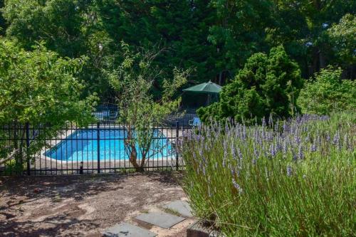 Stunning Home with In-Ground Pool Stunning Home with In-Ground Pool