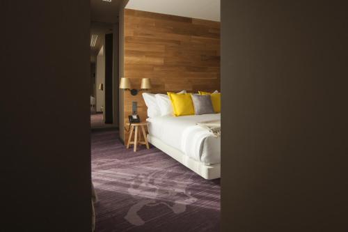 1 queen bed