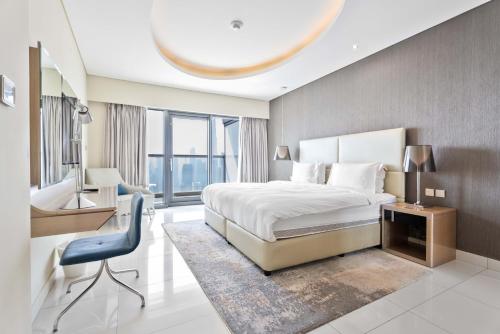 ALiving Supreme 2BR Paramount Towers Business Bay with Burj Khalifa view 6202, Dubai (photo 4)