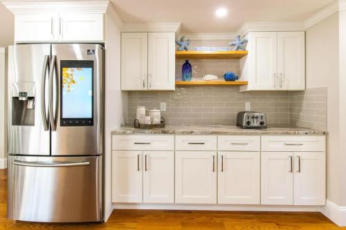 Spacious New Kitchen Central A C in ยาร์เมาท์ พอร์ต (MA)