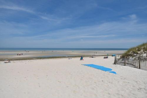 Walk to Beach at Historic Sears Kit Home