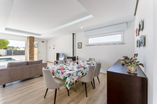 Facilities, Villa Almargens in Campina