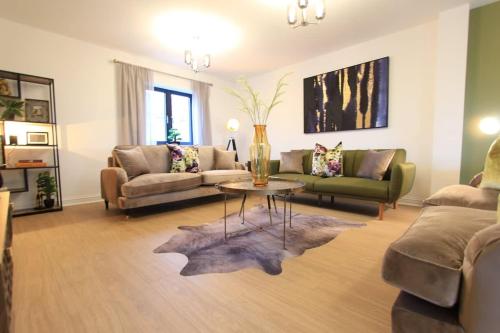 Cabot Mews Apartment 8 Room Type - Apartment