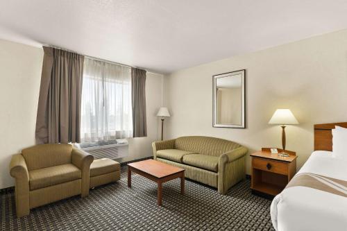 Quality Inn Cheyenne I-25 South