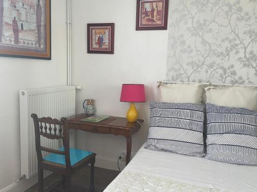1 twin bed