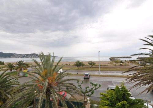 Villa - Beach Front