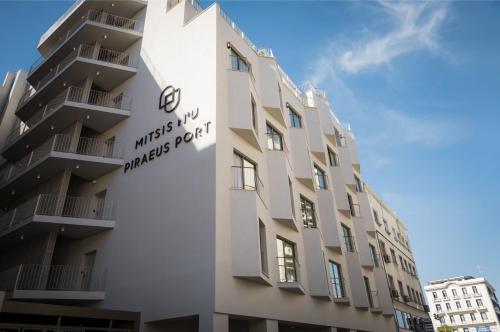 Piraeus Hotels