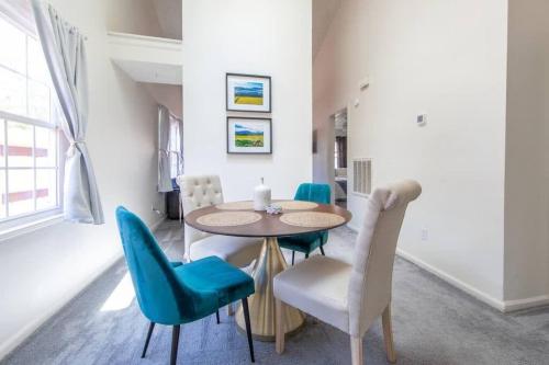 Cheerful 2 Bedroom Home near Virginia Wesleyan in Virginia Beach, USA