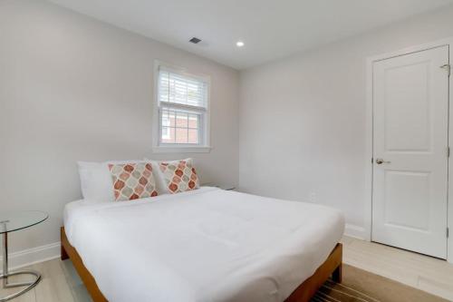 Sojourn on Duke NEW 3 BR in Alexandria