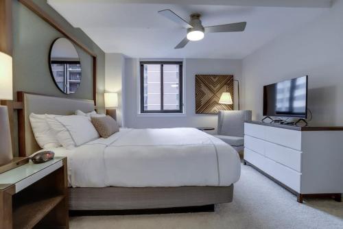 Sojourn Courtland Towers in Arlington, USA