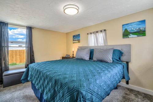 3BR Mountains-Nearby Lakes- Budget Getaway in Palmer Lake, USA