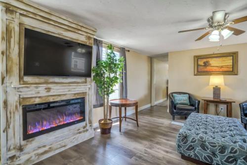 3BR Mountains-Nearby Lakes- Budget Getaway in Palmer Lake, USA