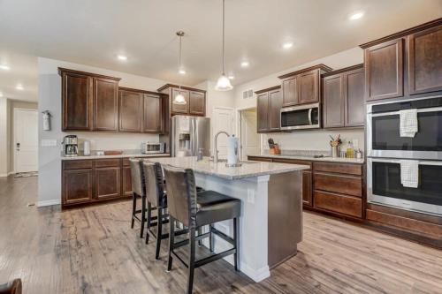 2BR Mtn Views USAF Academy Newly Build Central AC in Colorado Springs, USA