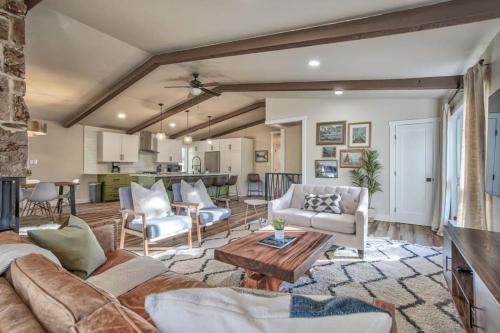 4BD With Game Lounge Hot tub Dog Friendly USAFA – khách sạn tại Briargate