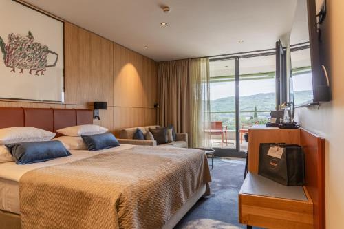 Comfort Double Room with Extra Bed