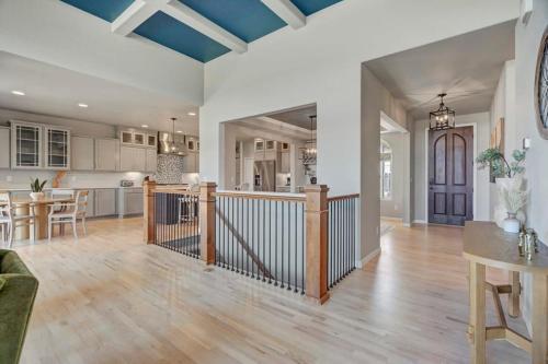 4BR Mountain views - Movie Theater - Pool Table in Monument, USA