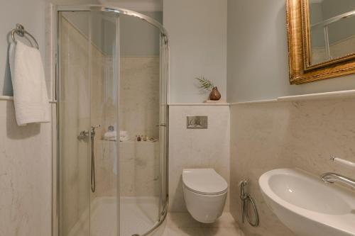 Noble Suites - image 8