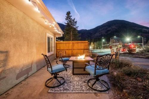 Mtn Studio- Waffle maker -King Bed-Kid Friendly in Cascade-Chipita Park, USA