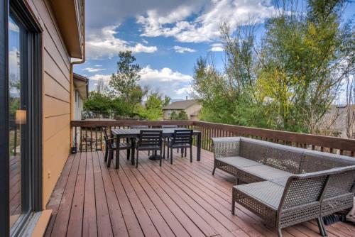 Monthly Stays Family Home Close to Parks – khách sạn tại Đông Bắc Colorado Springs