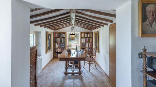 CASALE LE QUERCE DI CETONA 8, Emma Villas in Четона