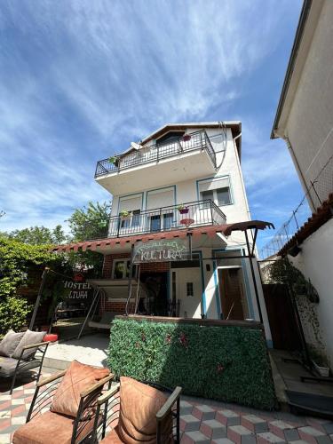 Kultura Hostel - image 3