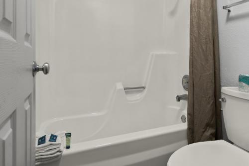 Americas Best Value Inn Bangor - image 7