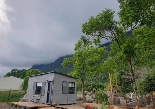 Mountain Silhouette Cottage