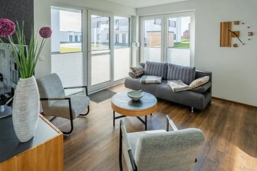 Hangar 19 Superior Apartment mit Terrasse und Garten H1W1 in Schwerin, Deutschland
