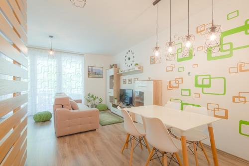 LIDO Apartmanok By BLTN Balatonlelle in Balatonlelle