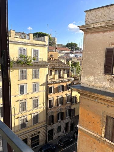 Trevi over the top apartment, Rome (photo 5)
