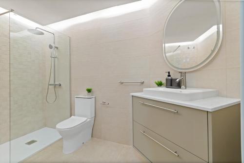 Two bedroom apartment 1 image 5
