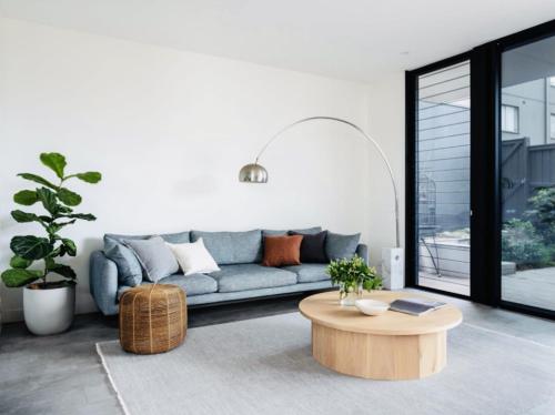 Modern Home on Freshwater Beach - main image