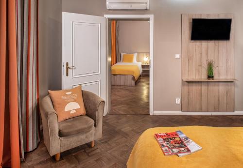 Palac U Kocku - image 8